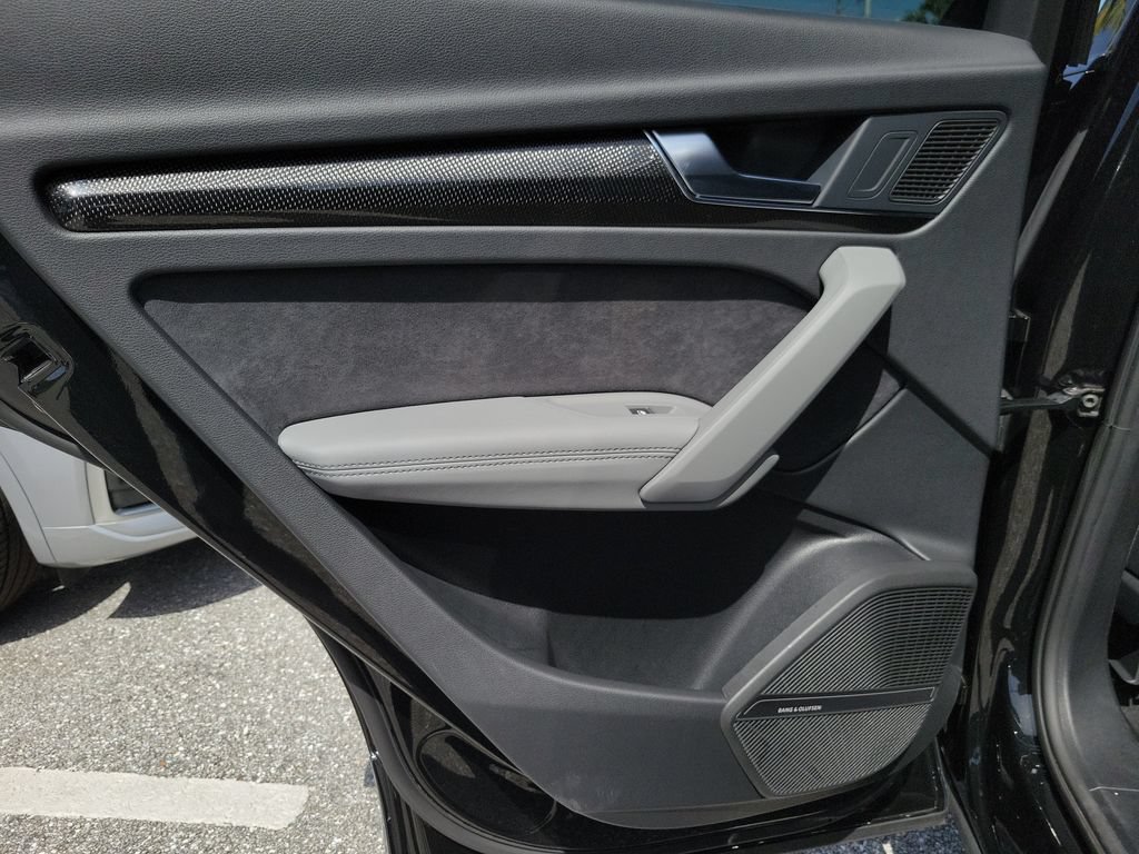 Certified 2025 Audi SQ5 Premium Plus AWD/4WD image 27