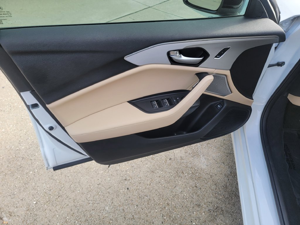Used 2025 Acura TLX w/ Technology Package FWD image 10