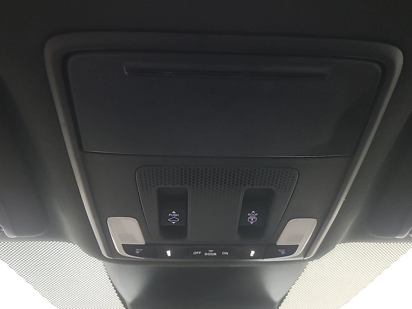 Certified 2023 Honda Pilot TrailSport image 34