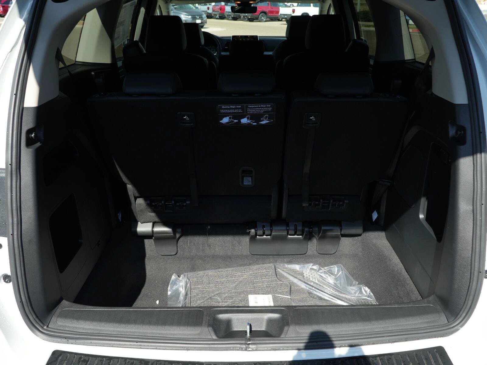 New 2026 Honda Odyssey EX-L image 9