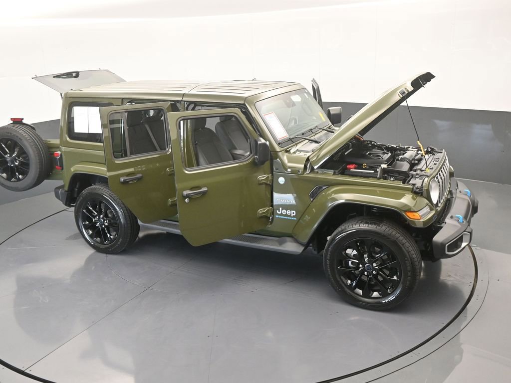 Used 2024 Jeep Wrangler Unlimited Sahara image 76