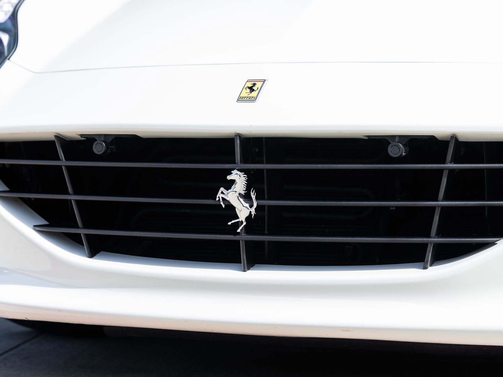 Used 2015 Ferrari California T RWD image 20