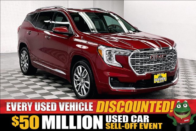 Used 2024 GMC Terrain Denali w/ Denali Premium Package AWD/4WD image 1