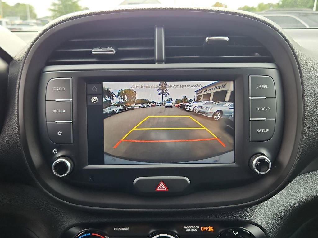 Used 2024 Kia Soul LX w/ Option Group 015 image 16