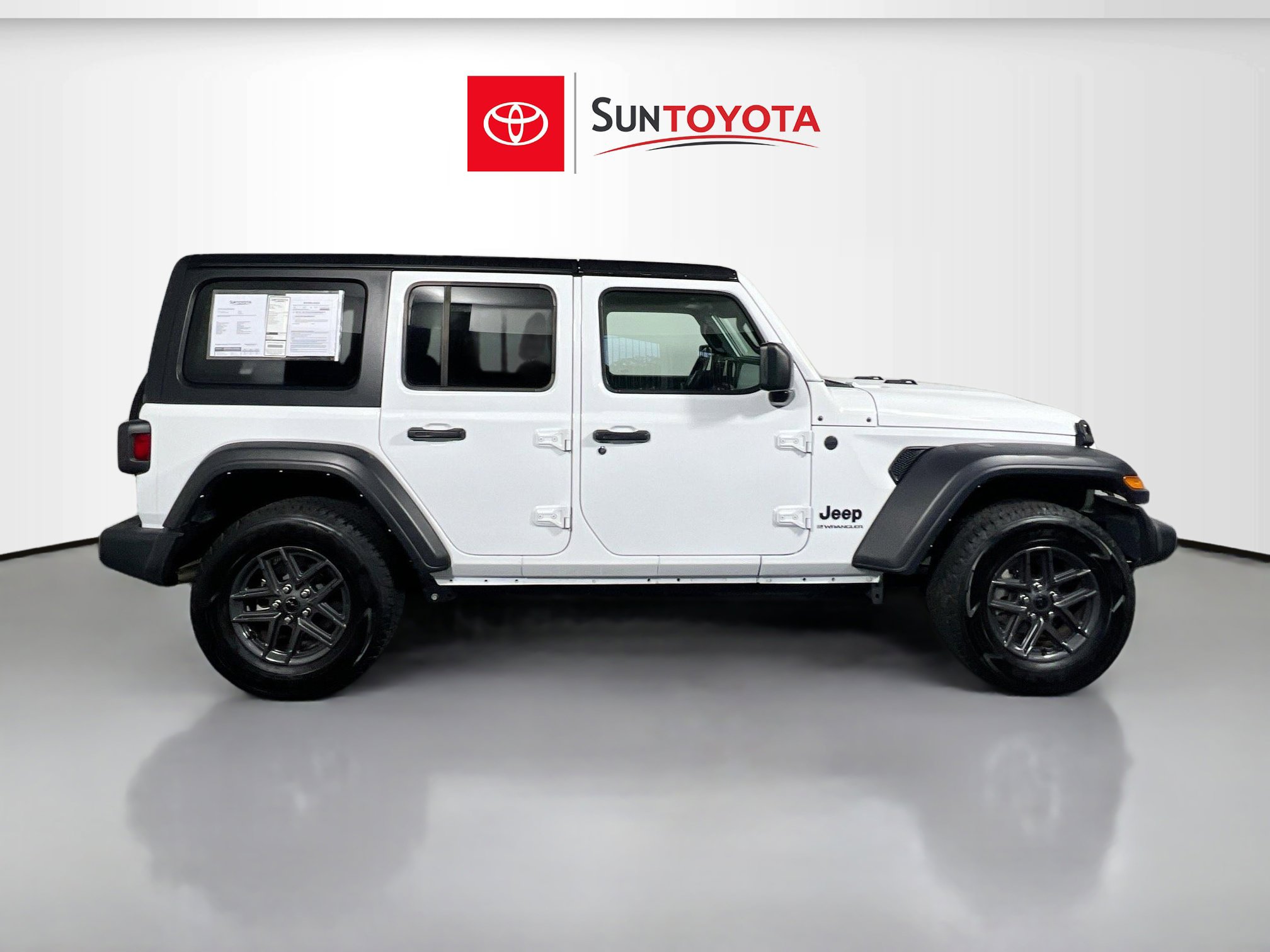 Used 2024 Jeep Wrangler Sport S AWD/4WD image 2