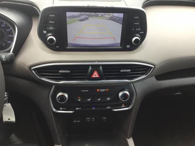 Used 2019 Hyundai Santa Fe SE image 17