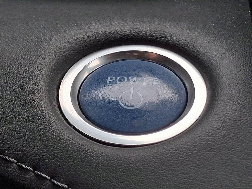 Used 2021 Toyota Highlander Platinum AWD/4WD image 25