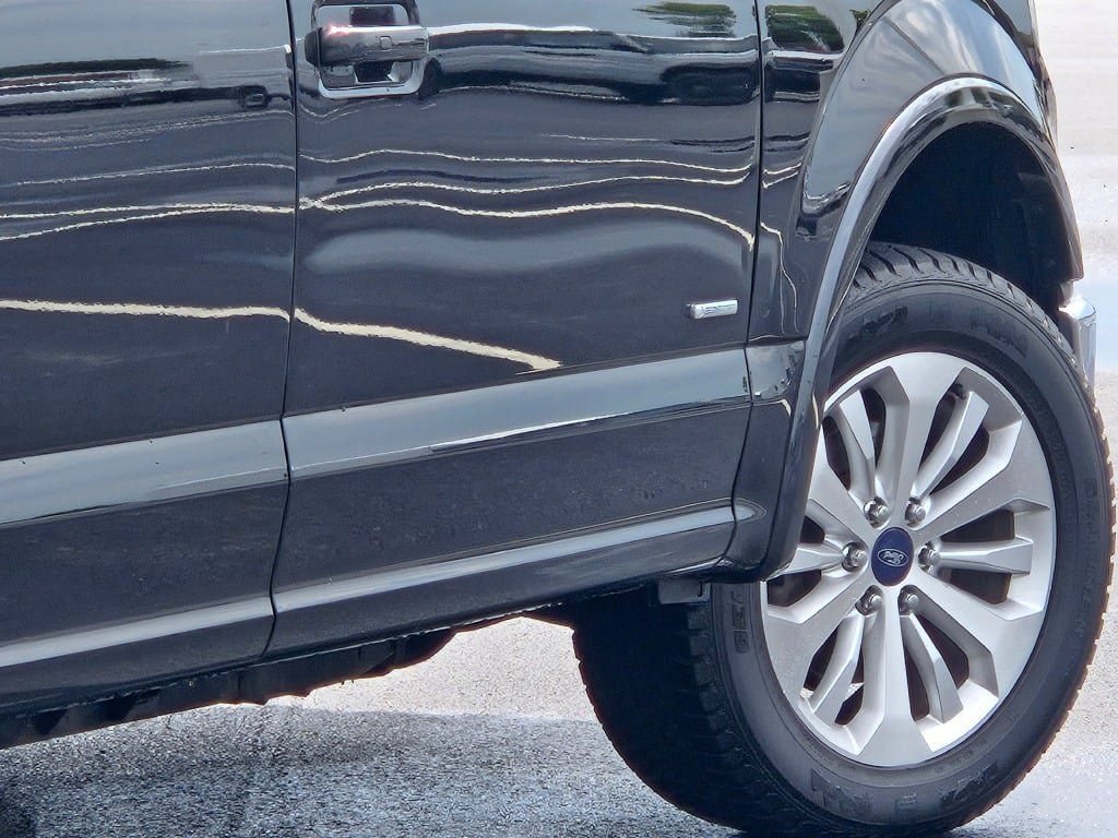 Used 2015 Ford F150 Lariat w/ Equipment Group 501A Mid AWD/4WD image 12