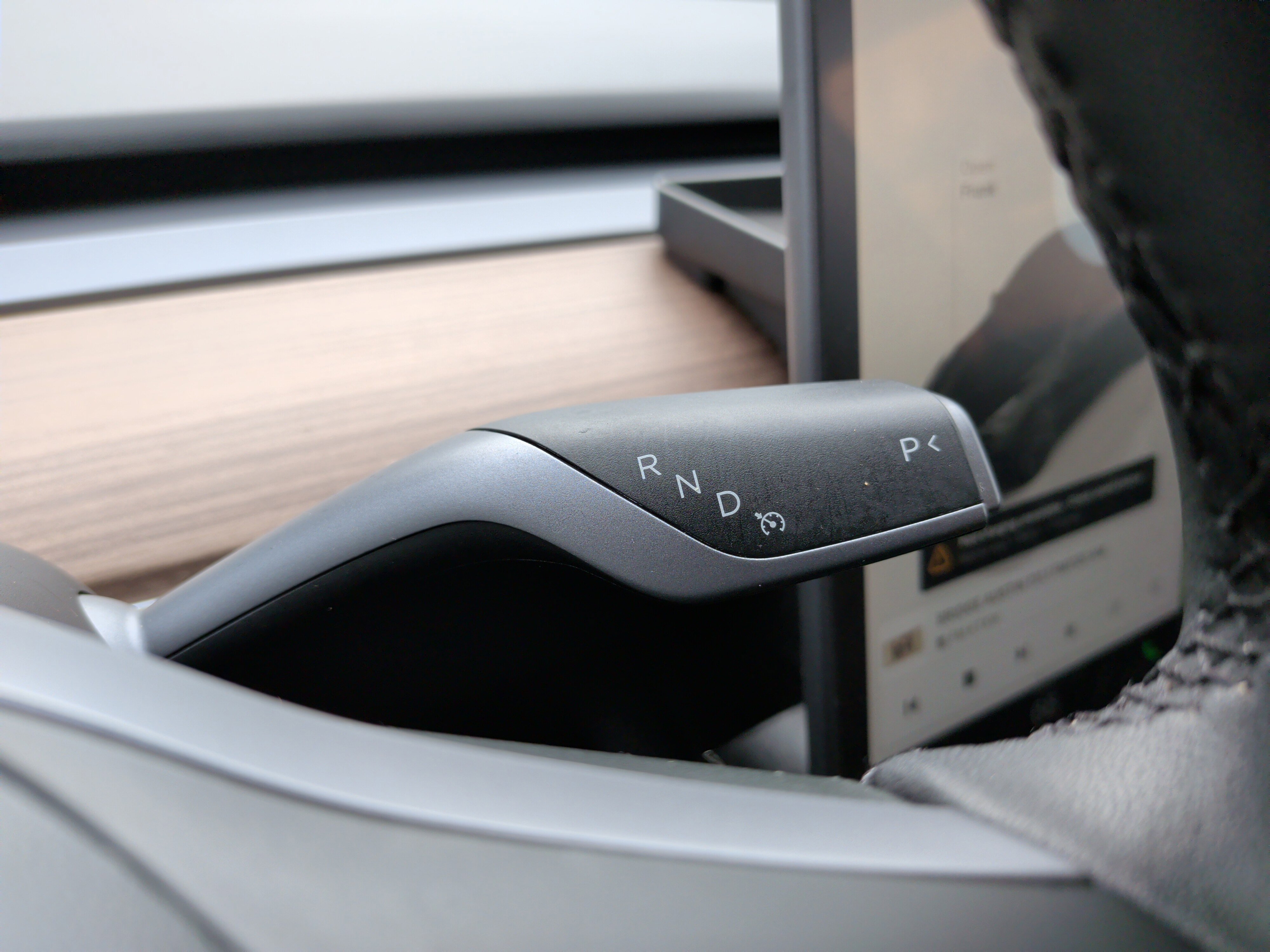 Used 2025 Tesla Model Y Long Range image 26