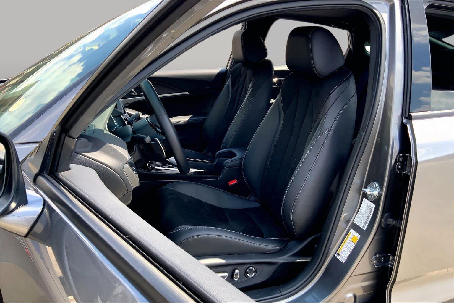 Used 2024 Acura Integra A-Spec w/ Technology Package FWD image 7