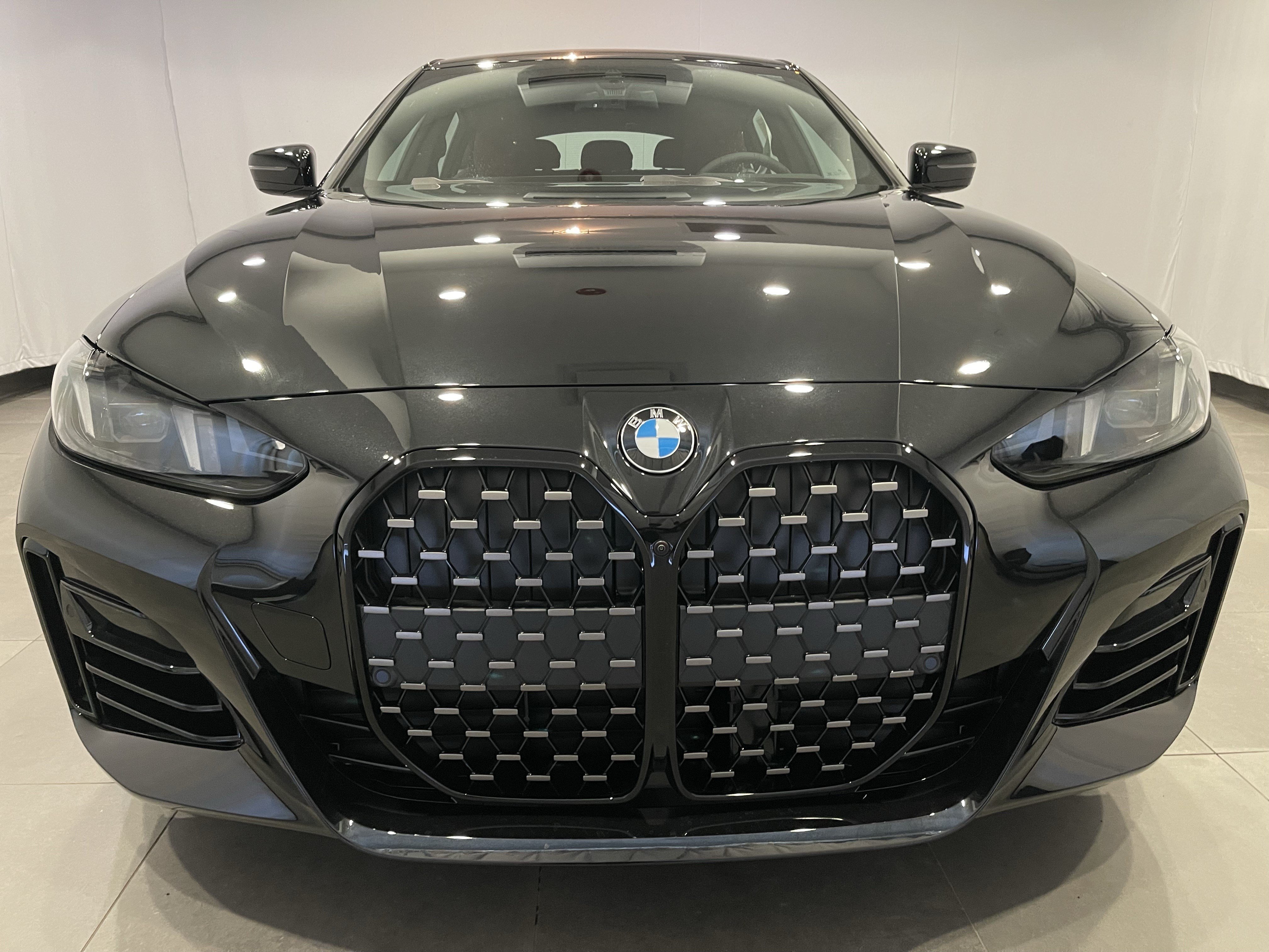 New 2026 BMW 430i xDrive w/ M Sport Package AWD/4WD image 2