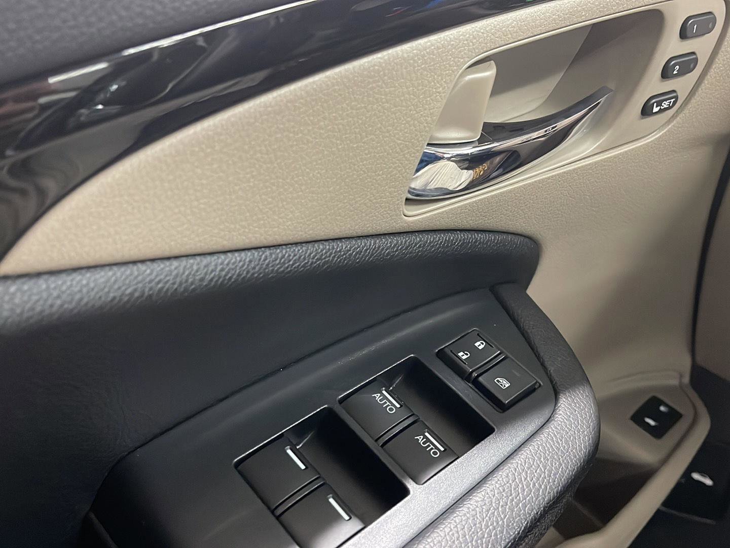 Used 2021 Honda Pilot Touring image 15