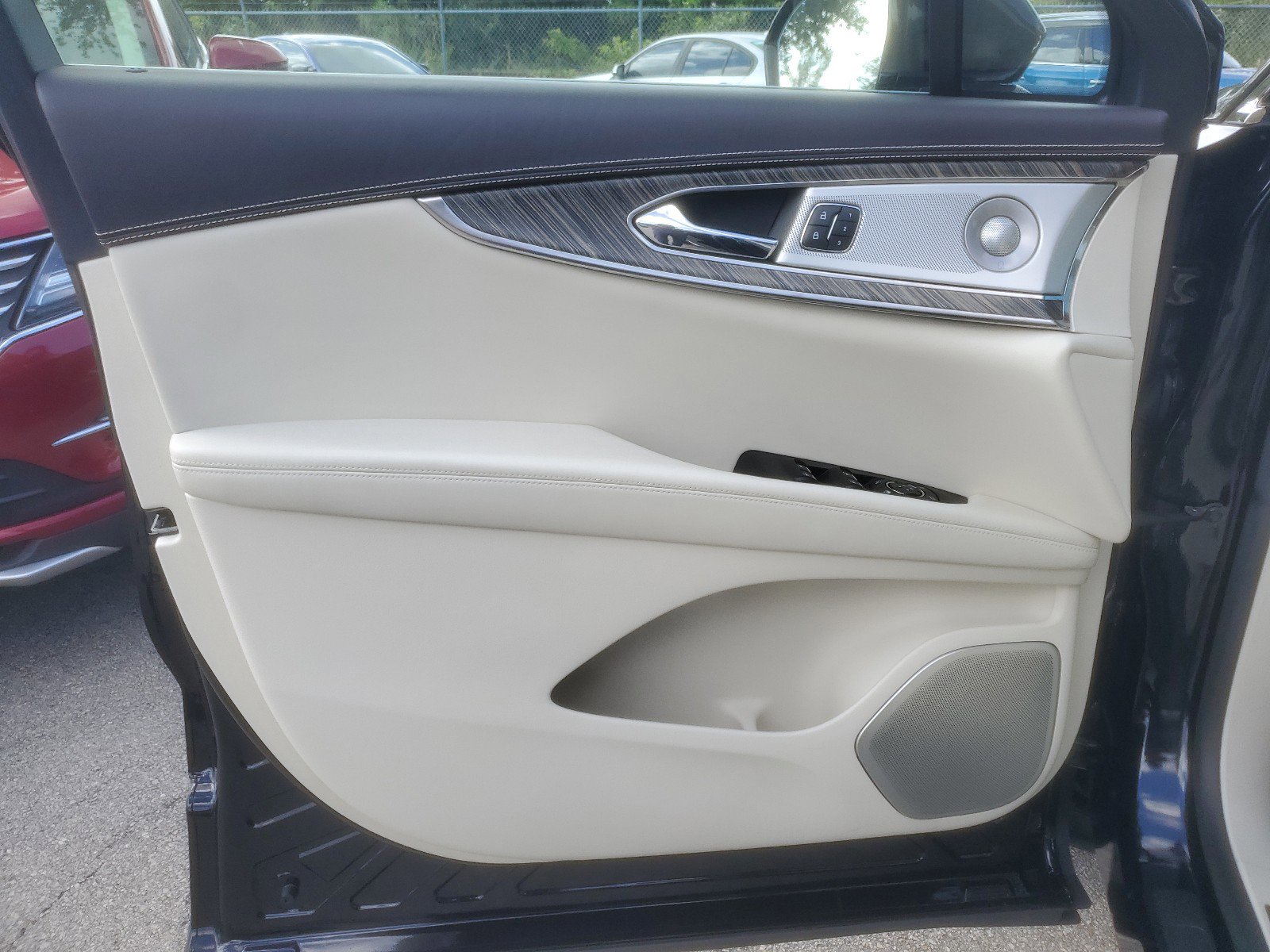 Certified 2019 Lincoln Nautilus Black Label image 18