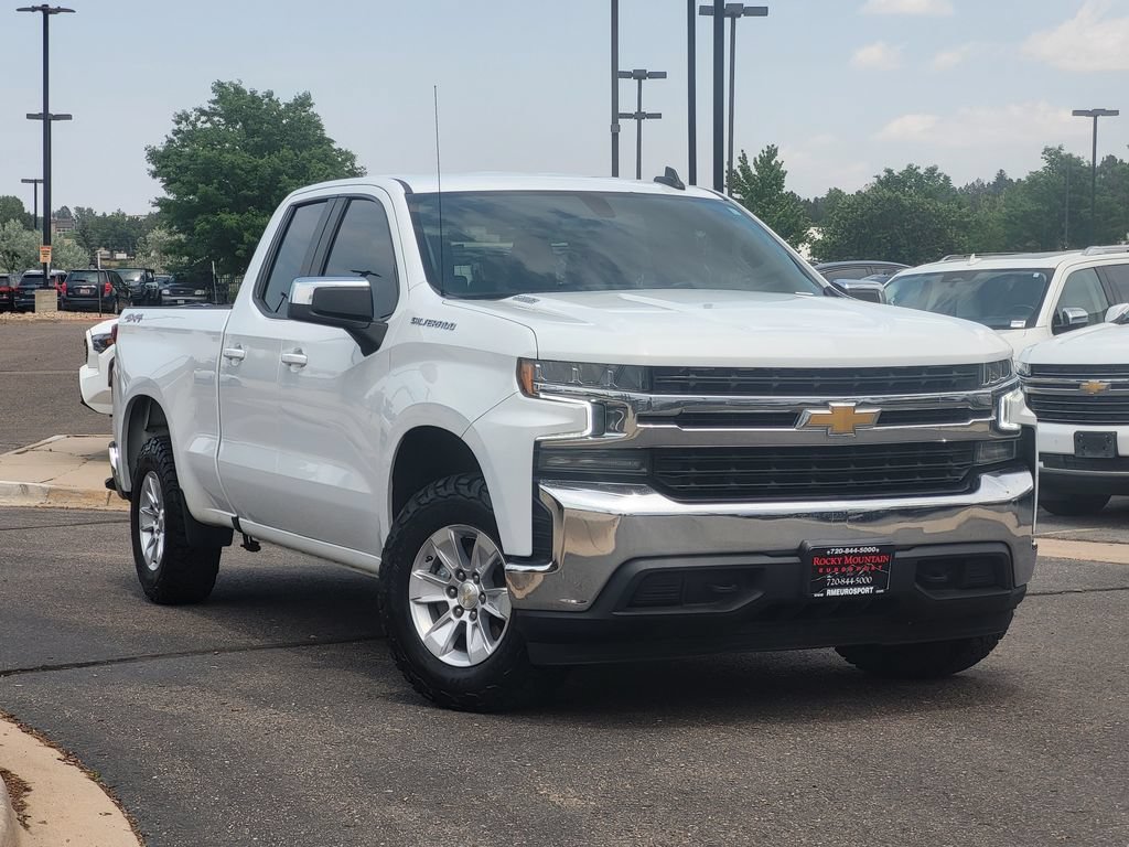 Used 2021 Chevrolet Silverado 1500 LT AWD/4WD image 2