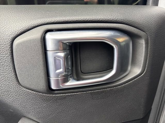 Used 2021 Jeep Wrangler Unlimited Sahara image 38