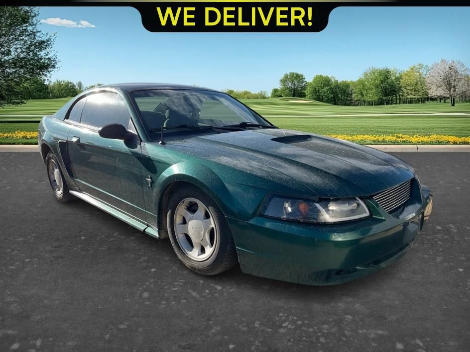 Used 2001 Ford Mustang Coupe RWD image 2