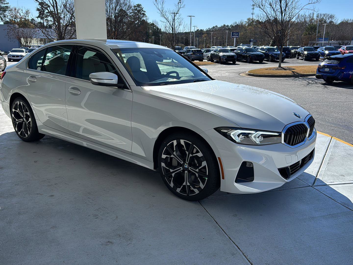 New 2026 BMW 330i xDrive Sedan w/ Premium Package image 5