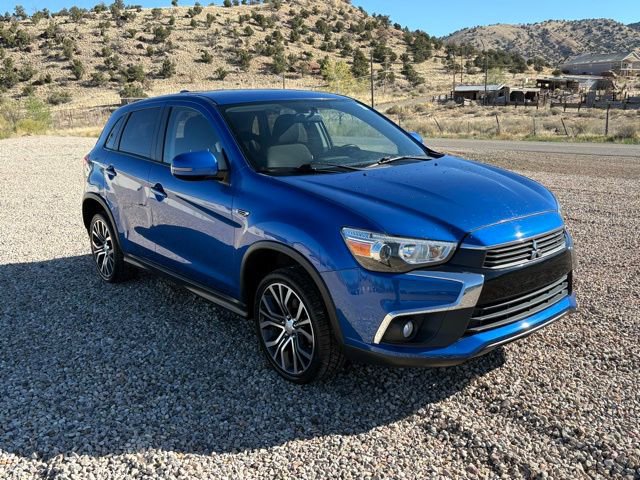Used 2017 Mitsubishi Outlander Sport SE AWD/4WD image 3