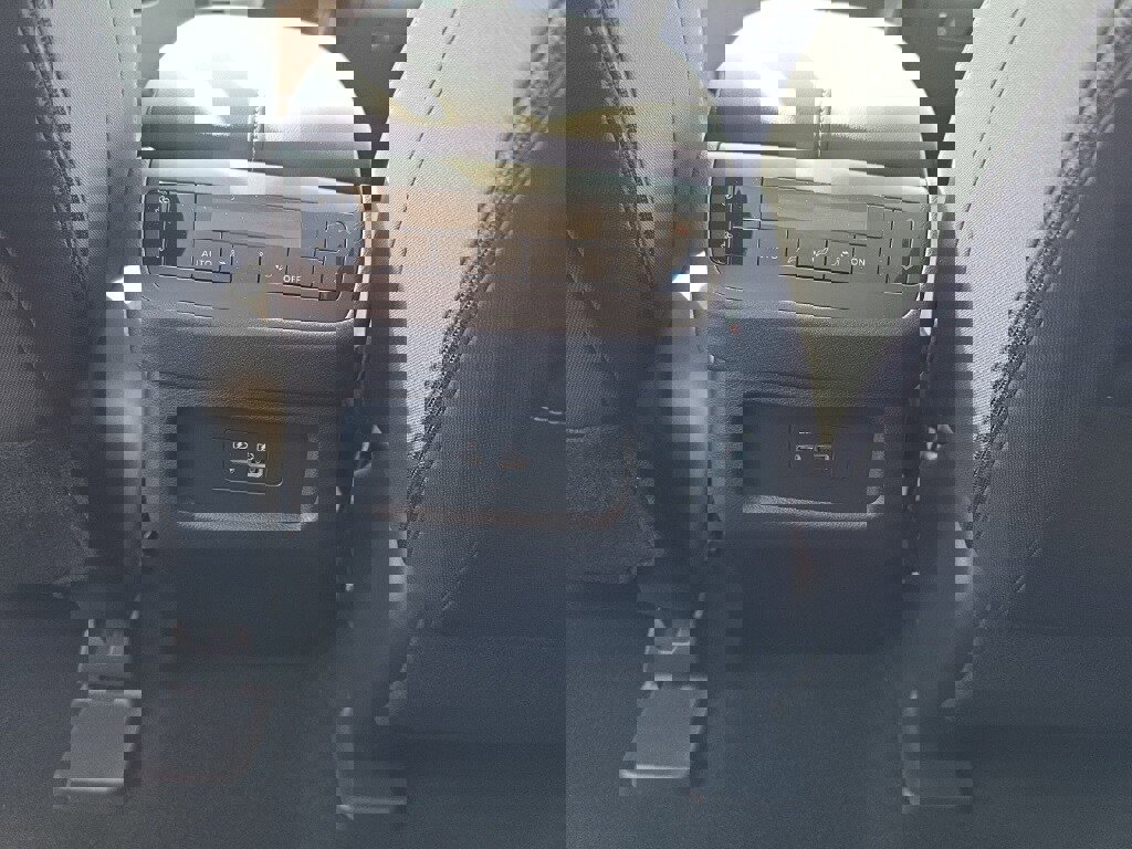 New 2025 Nissan Pathfinder SV image 15