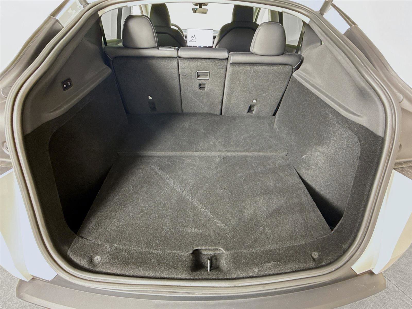 Used 2026 Tesla Model Y 2WD image 15