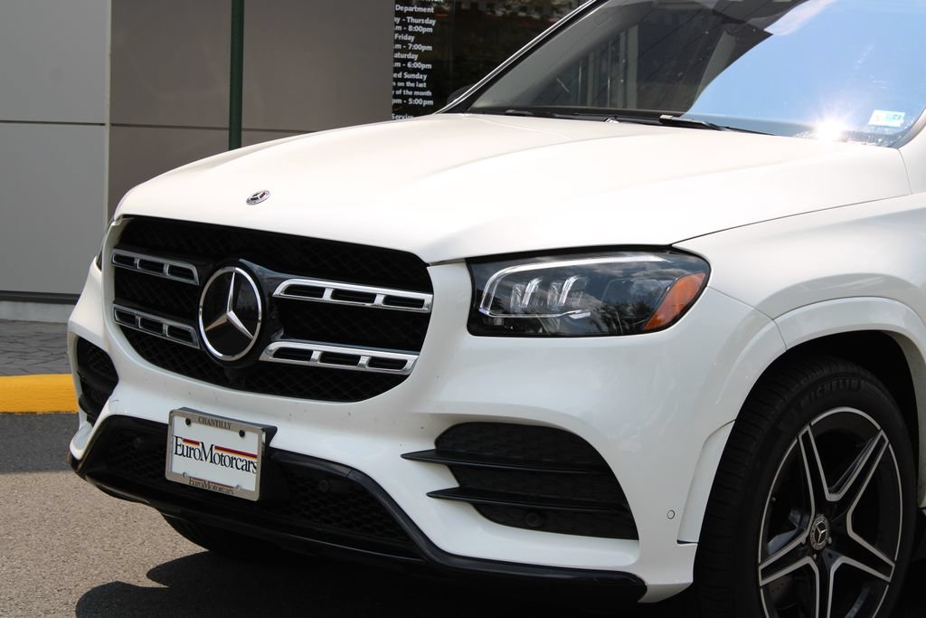 Used 2023 Mercedes-Benz GLS 580 4MATIC image 2