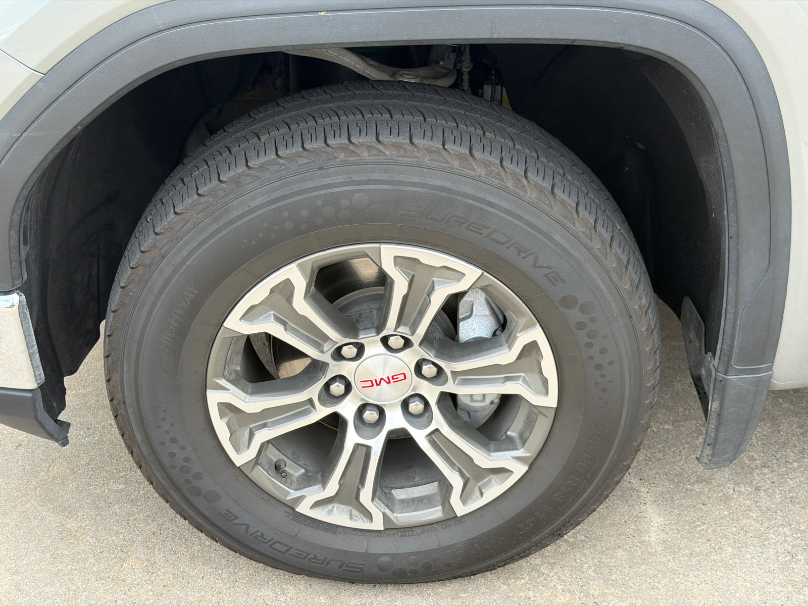 Used 2025 GMC Sierra 1500 SLT AWD/4WD image 14