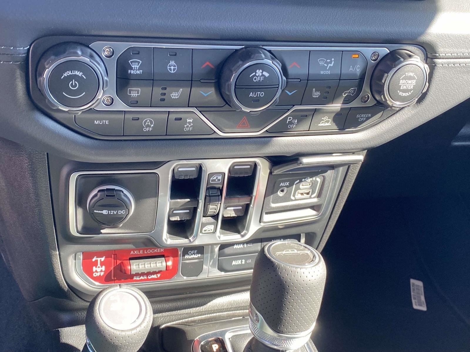 New 2026 Jeep Gladiator Mojave image 7