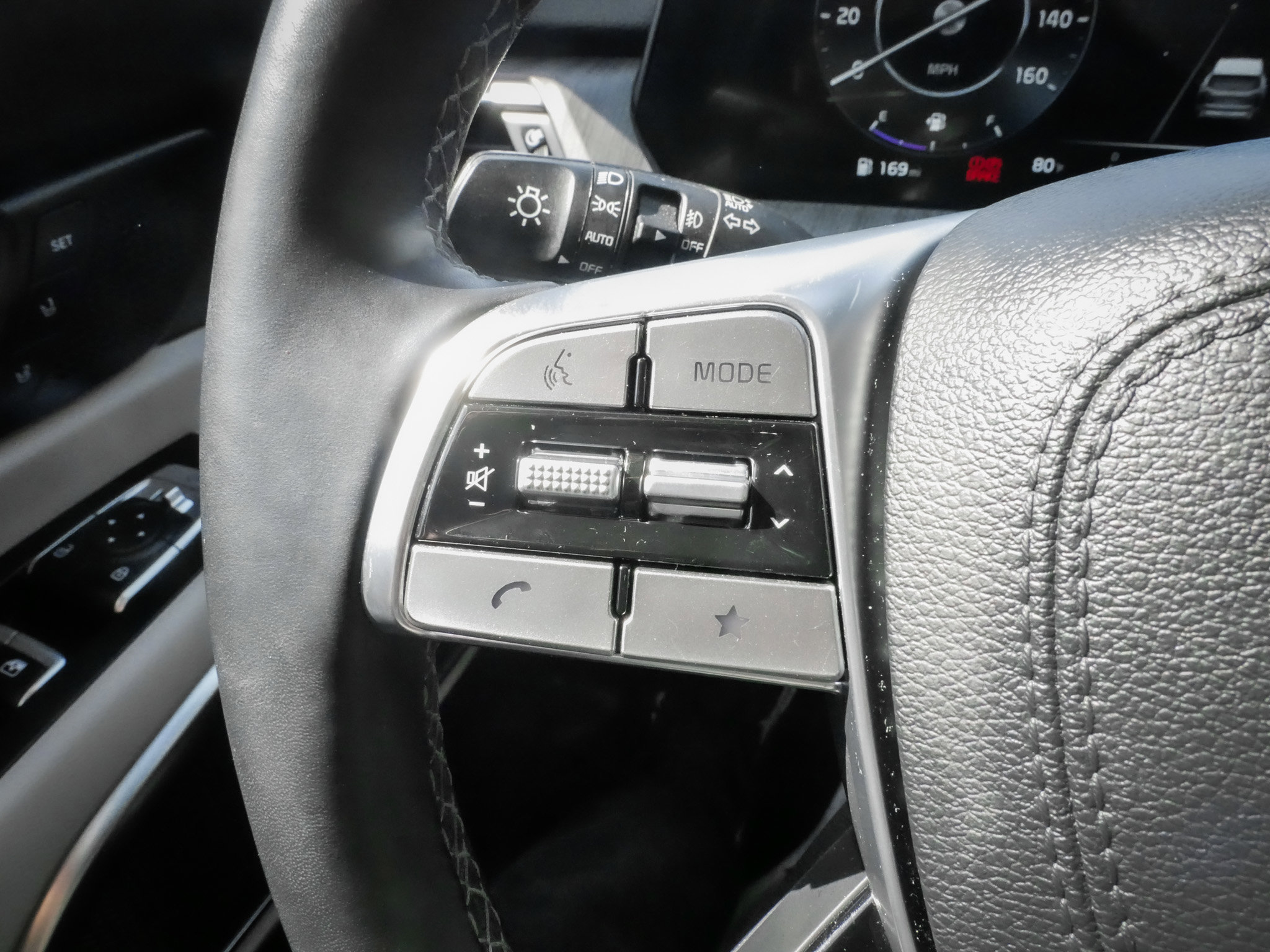 Used 2024 Kia Telluride SX Prestige image 19