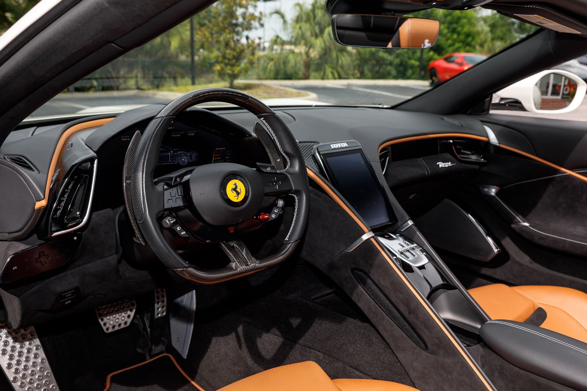 Used 2024 Ferrari Roma Spider RWD image 30