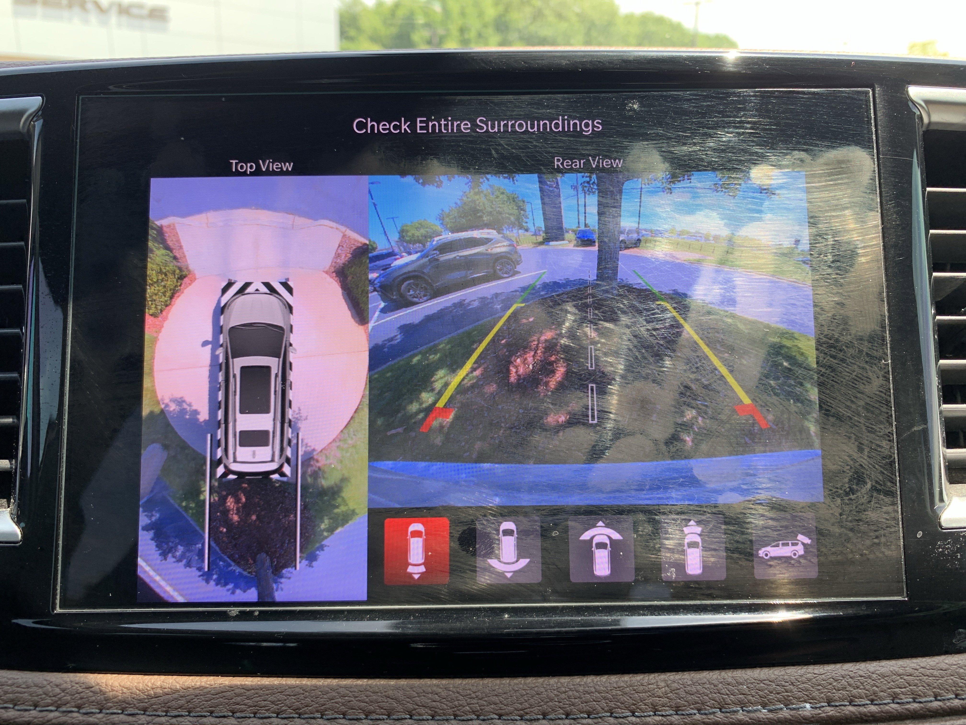 Used 2021 Chrysler Pacifica Limited w/ Uconnect Theater Family Group FWD image 25