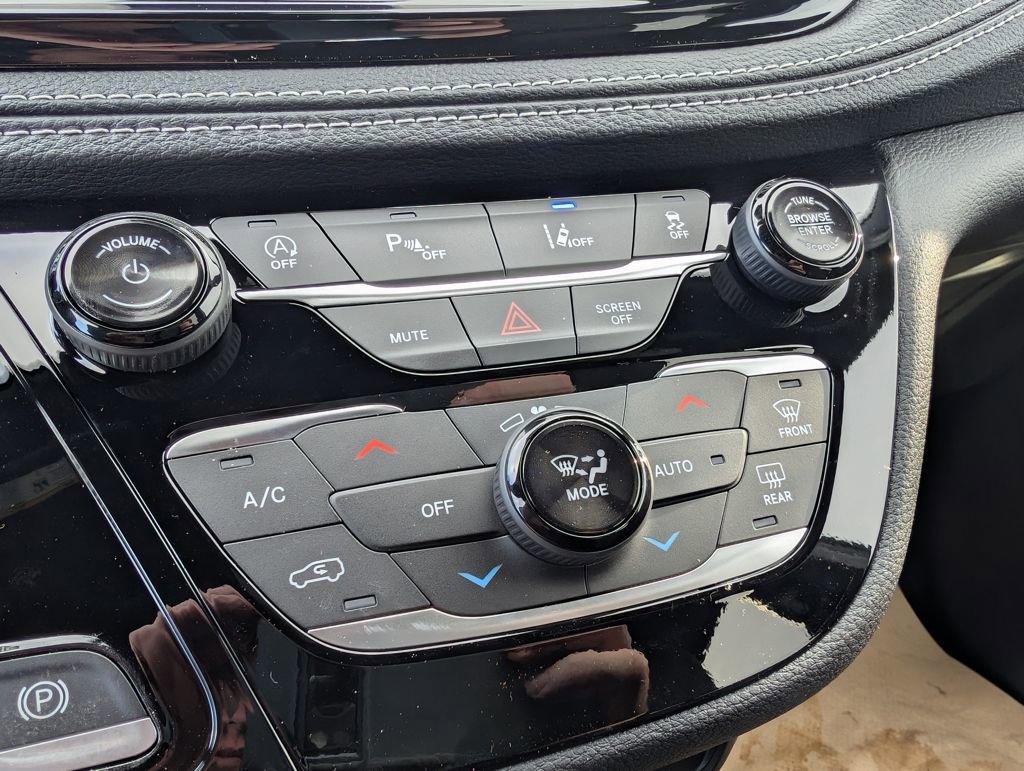 New 2026 Chrysler Pacifica Select w/ S Appearance Package FWD image 29