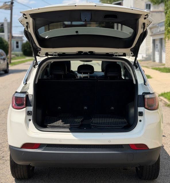 Used 2020 Jeep Compass Latitude AWD/4WD image 7