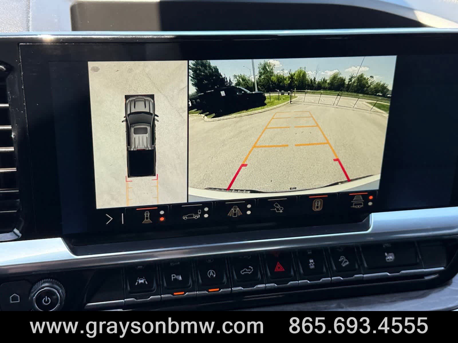 Used 2024 Chevrolet Silverado 1500 LTZ AWD/4WD image 33