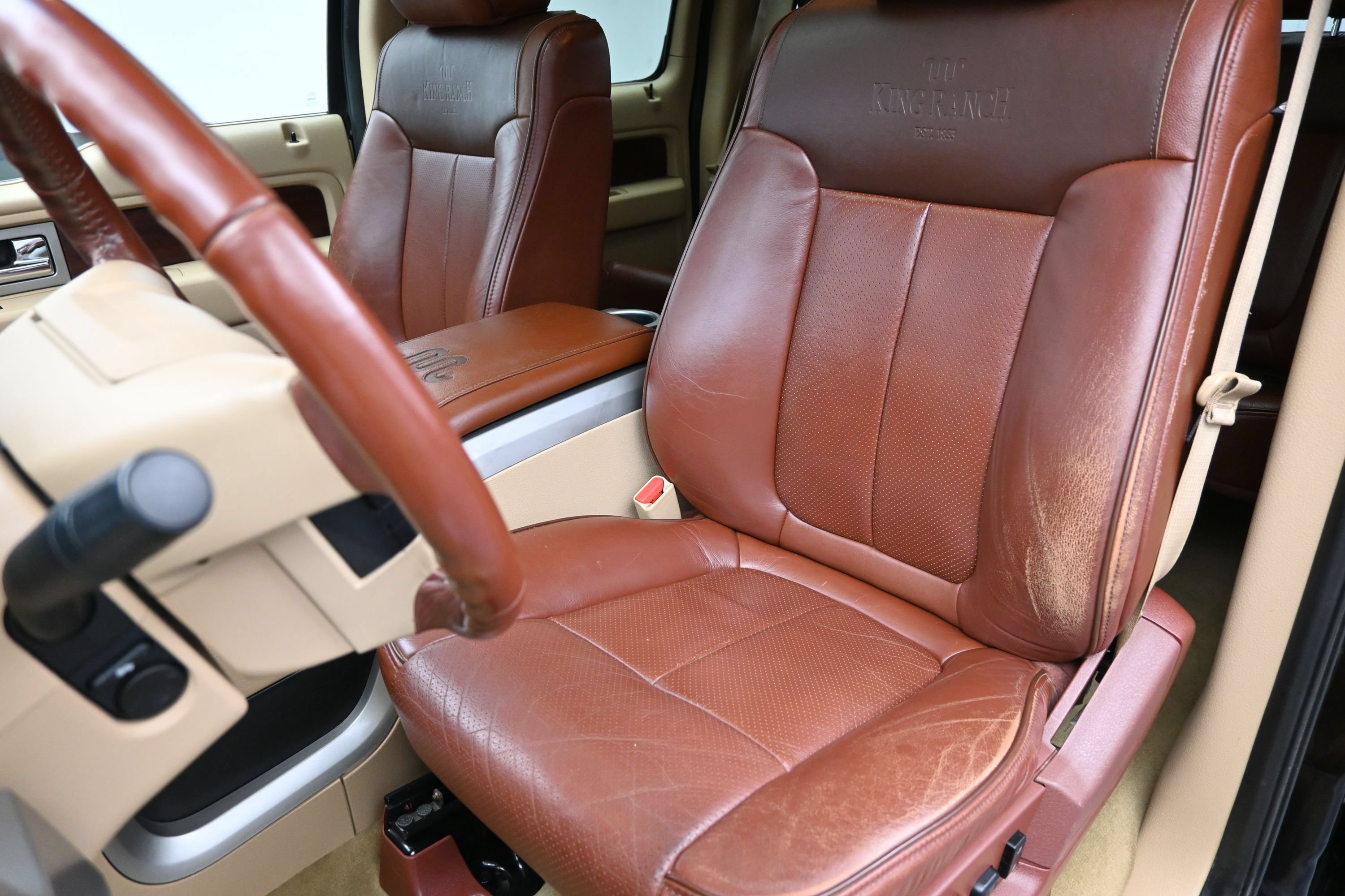 Used 2013 Ford F150 King Ranch w/ King Ranch Luxury Pkg RWD image 21