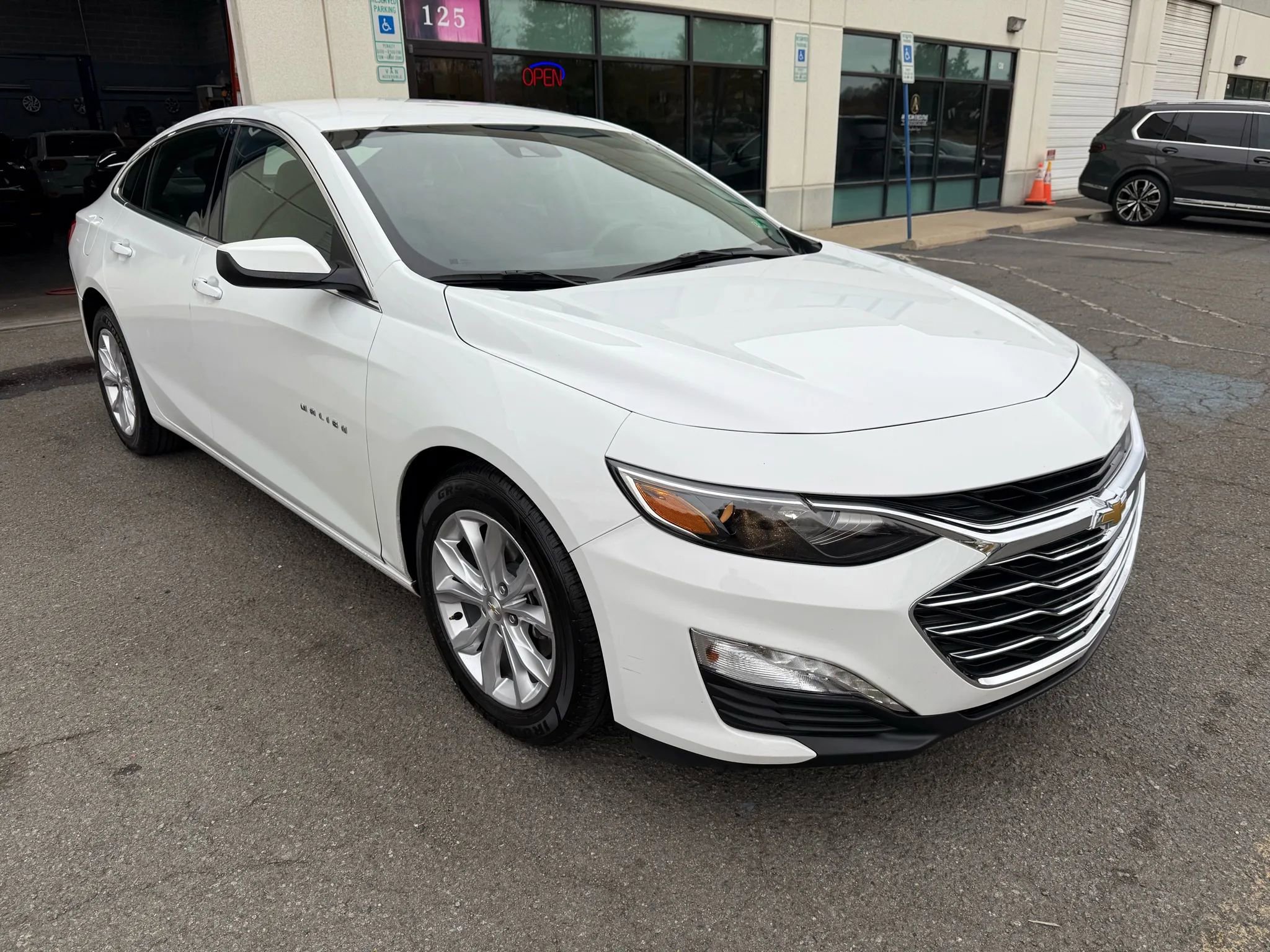 Used 2023 Chevrolet Malibu LT image 7