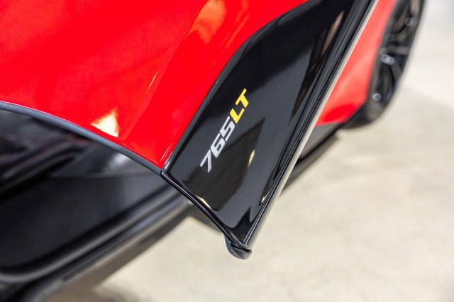 Used 2021 McLaren 765LT RWD image 13