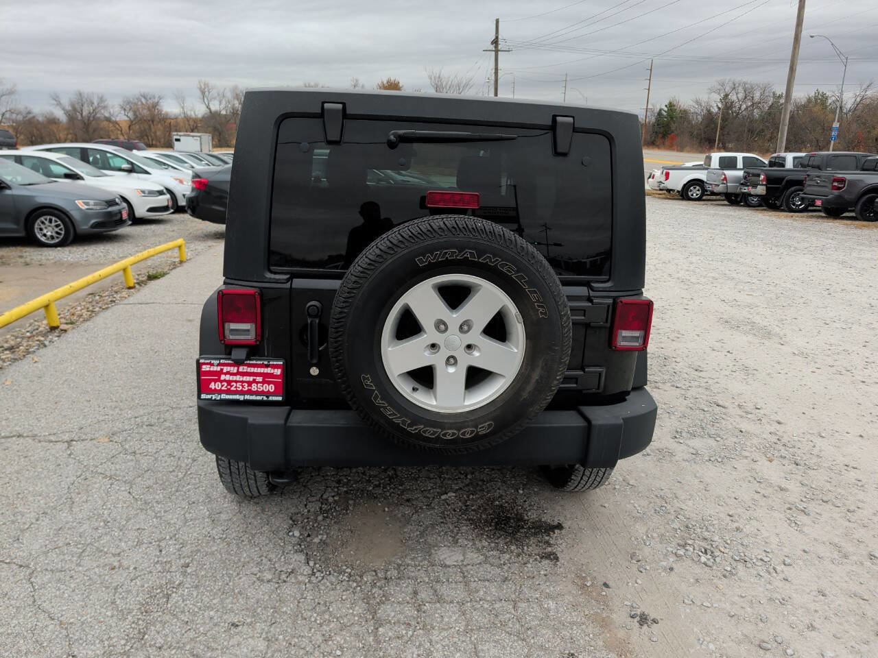 Used 2011 Jeep Wrangler Unlimited Sport image 4
