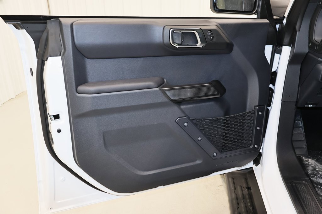 New 2025 Ford Bronco Outer Banks image 9