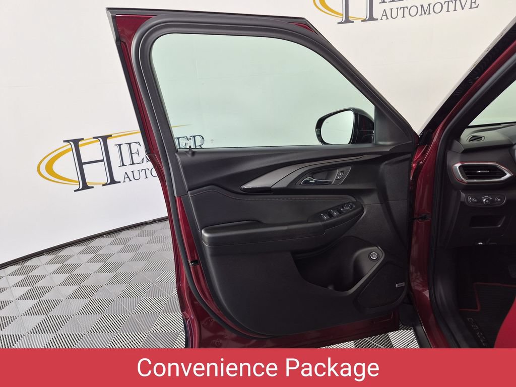 Certified 2022 Chevrolet TrailBlazer RS w/ Sun and Liftgate Package FWD image 13