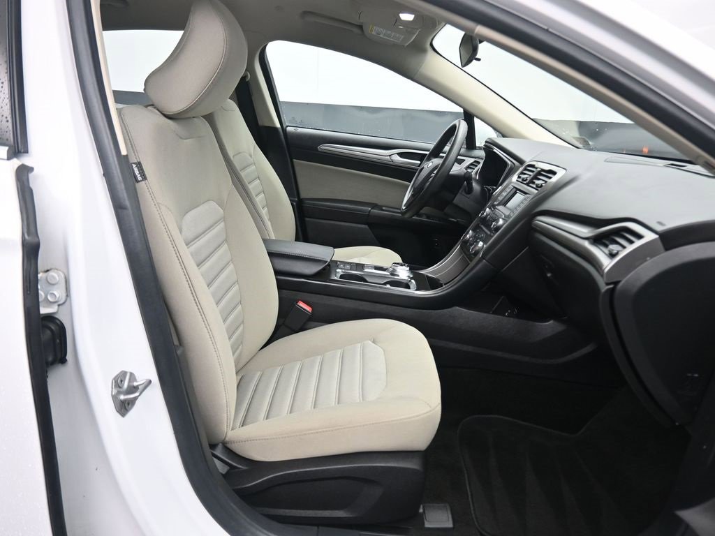 Used 2018 Ford Fusion S image 37