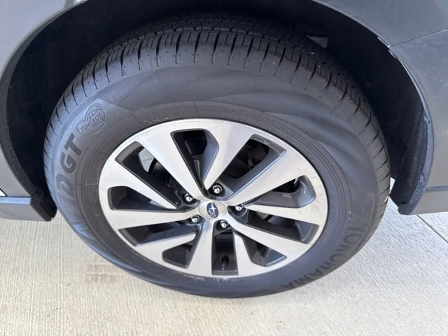Used 2023 Subaru Outback Premium AWD/4WD image 37