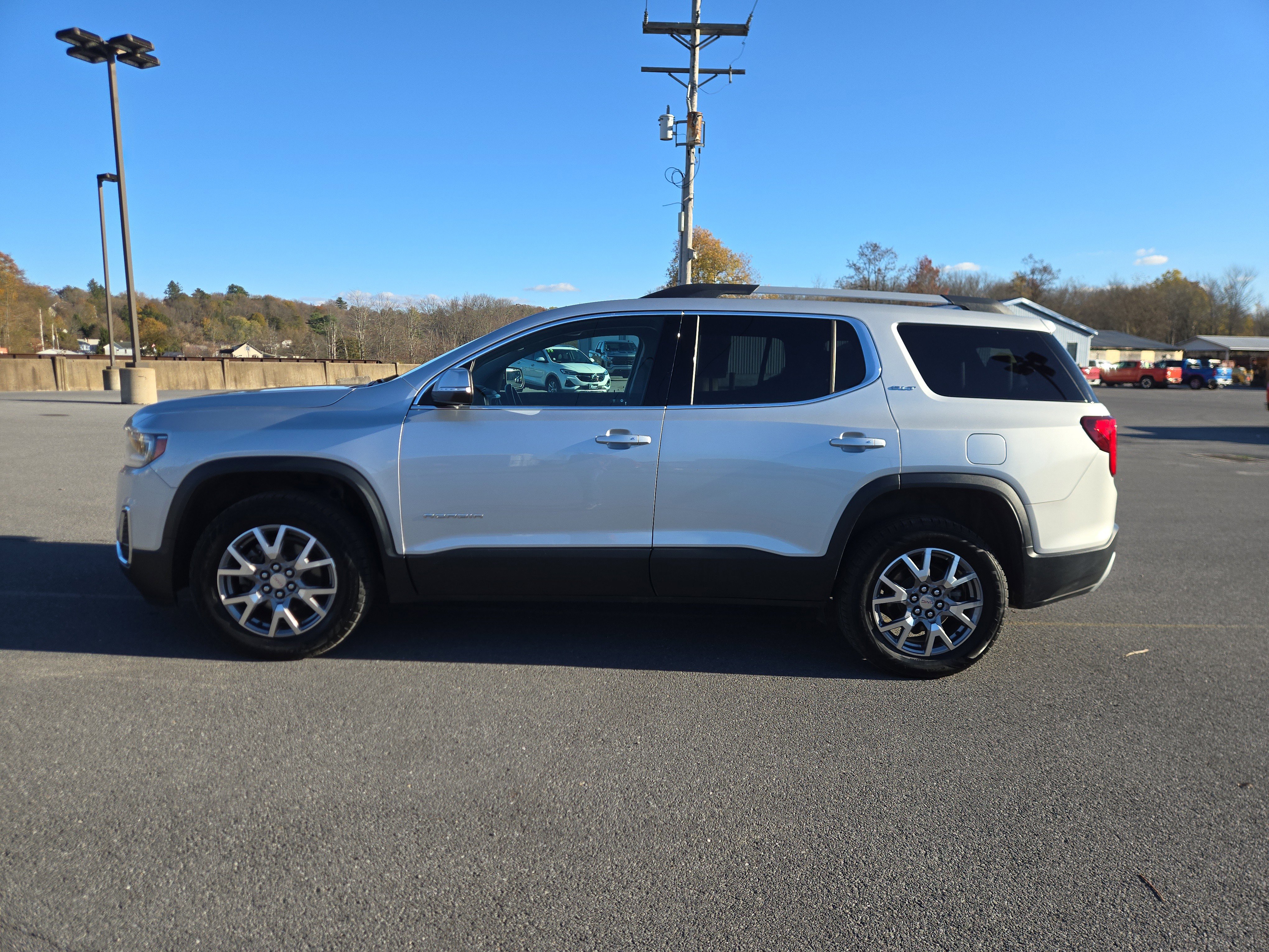 Used 2020 GMC Acadia SLT image 7