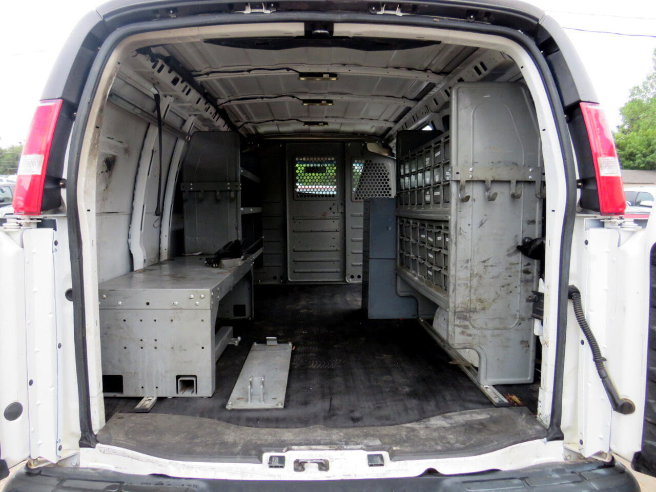 Used 2019 GMC Savana 2500 w/ Driver Convenience Package image 31