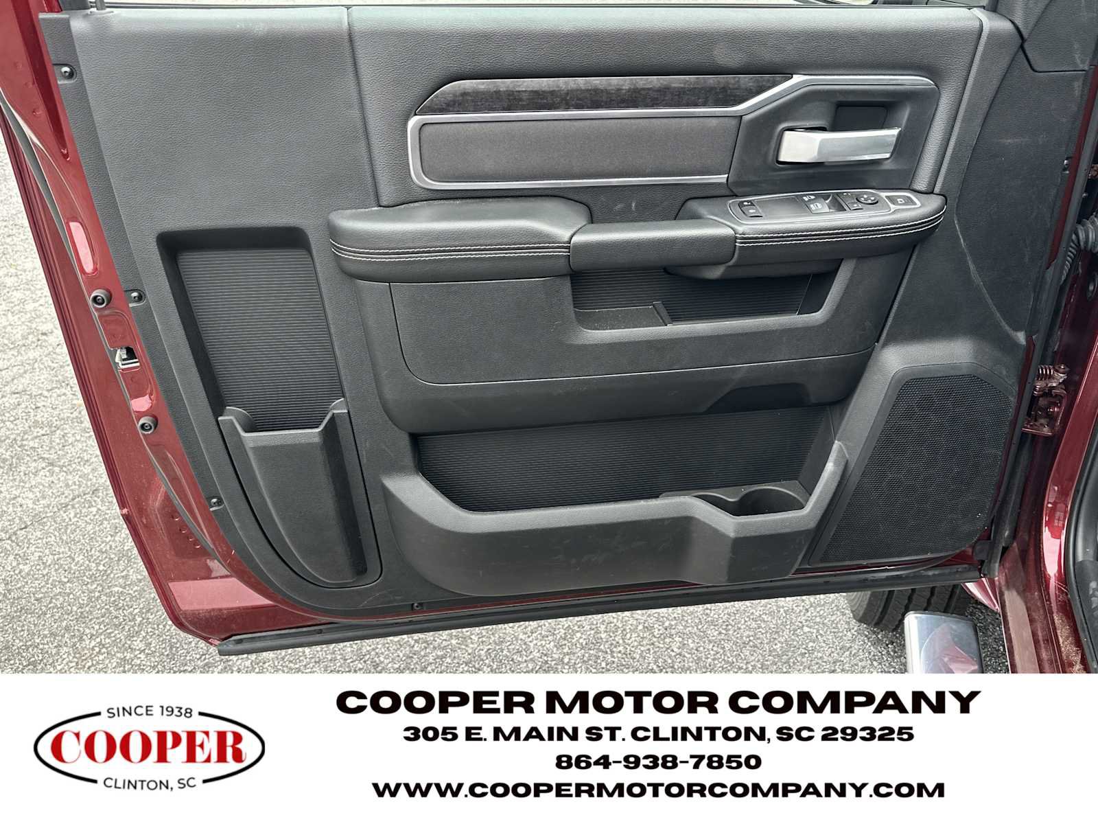 Used 2024 RAM 5500 SLT w/ Quick Order Package 2YG SLT image 12