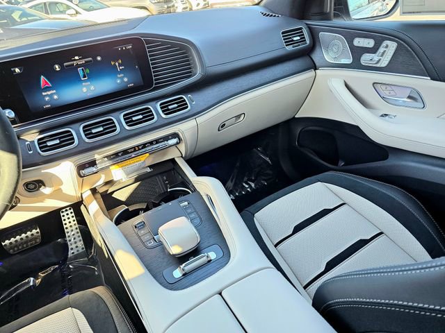 New 2026 Mercedes-Benz GLE 53 AMG 4MATIC Coupe image 32