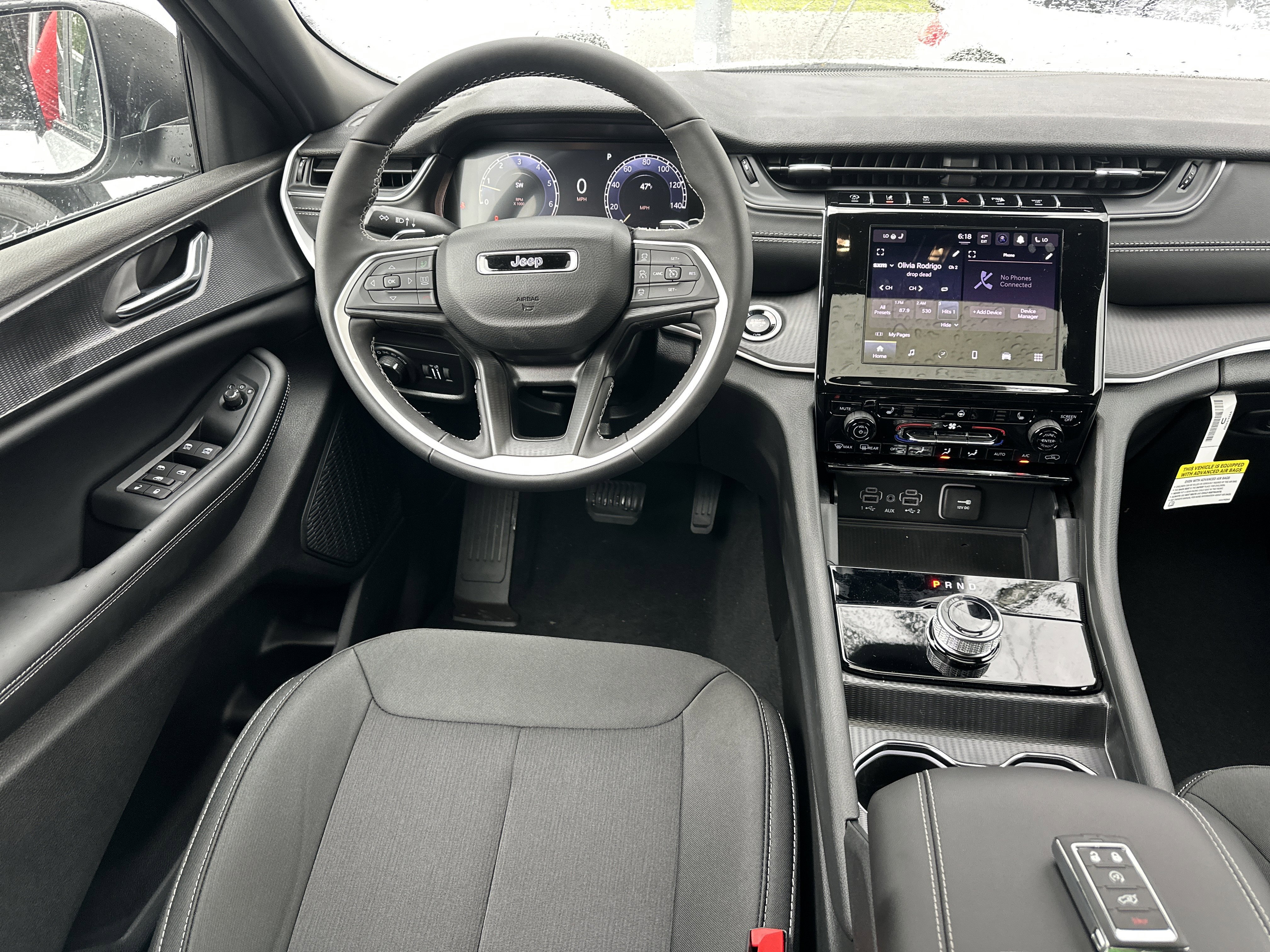New 2026 Jeep Grand Cherokee Laredo AWD/4WD image 31