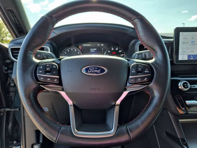 Used 2023 Ford Explorer ST-Line w/ Class IV Trailer Tow Package AWD/4WD image 18