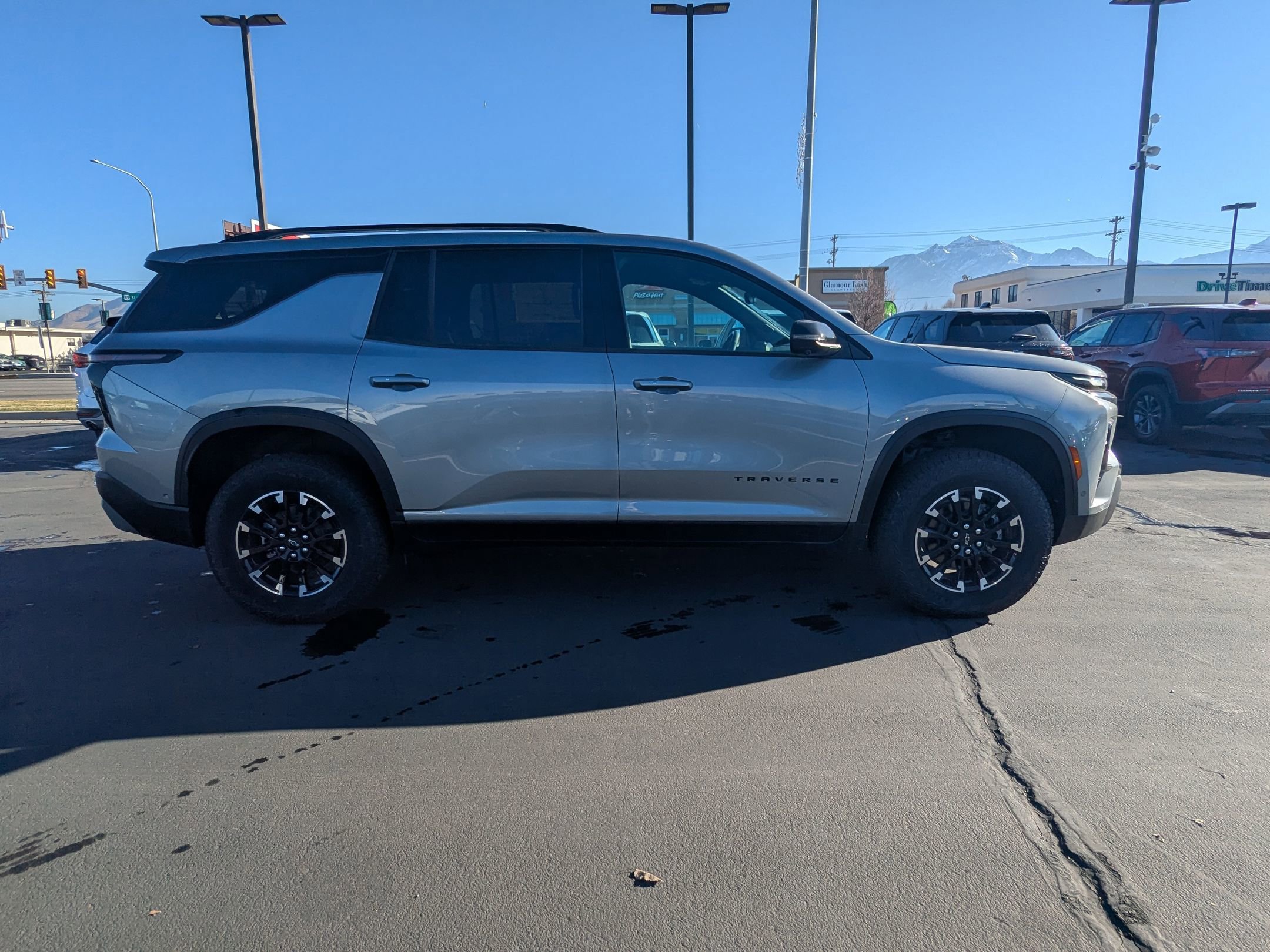 New 2025 Chevrolet Traverse Z71 w/ Enhanced Driving Package image 6
