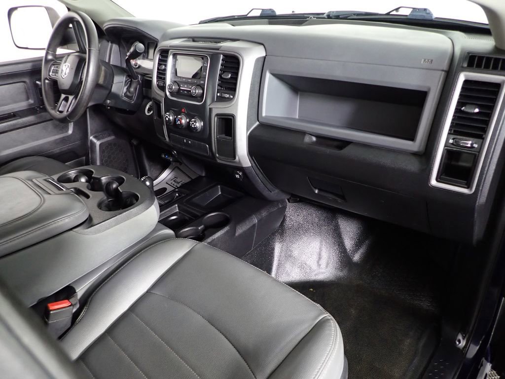Used 2016 RAM 2500 Tradesman w/ Chrome Appearance Group image 30
