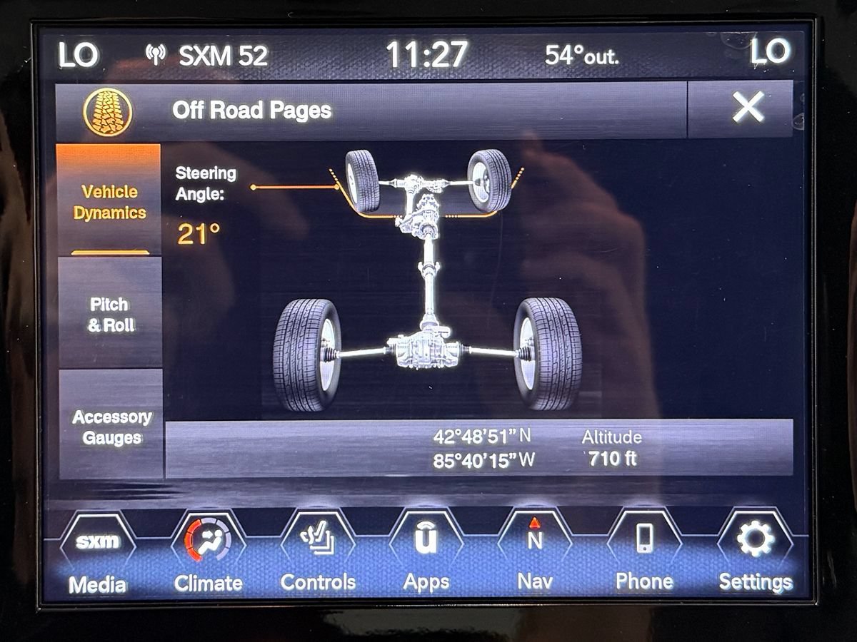 Used 2021 Jeep Grand Cherokee Laredo X AWD/4WD image 23